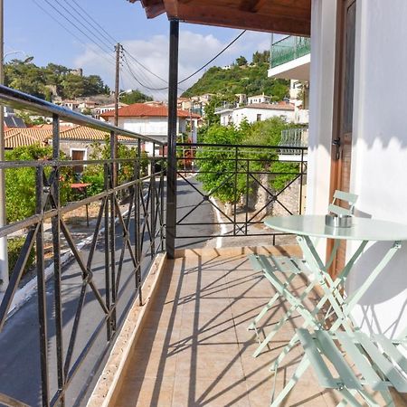 Prana'S Castle Lejlighed Kyparissia Eksteriør billede